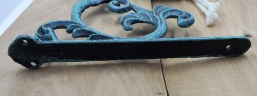 Vintage Cast Iron Dinner Garden Bell Leaf Vine Design Rustic Yard Decor - Image 2