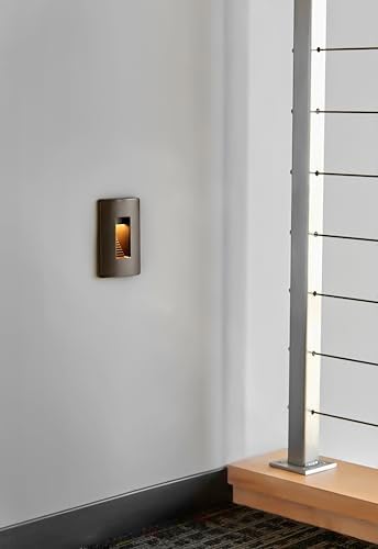 Hinkley Luna Horizontal 120V 3000K LED Outdoor Landscape Step Light, Bronze - Image 3