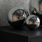 8pcs Stainless Steel Shiny Sphere Set, Hollow Lightweight Reflective Garden Mirror Globe Balls, Sturdy Seamless Round Metal Gazing Balls for Outdoor Patios and Yard Decor - Image 5