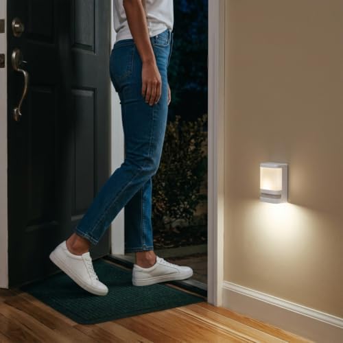 Xodus Battery Operated LED Deck & Stair Light, Motion Sensor, White, 3 Pack - Image 3
