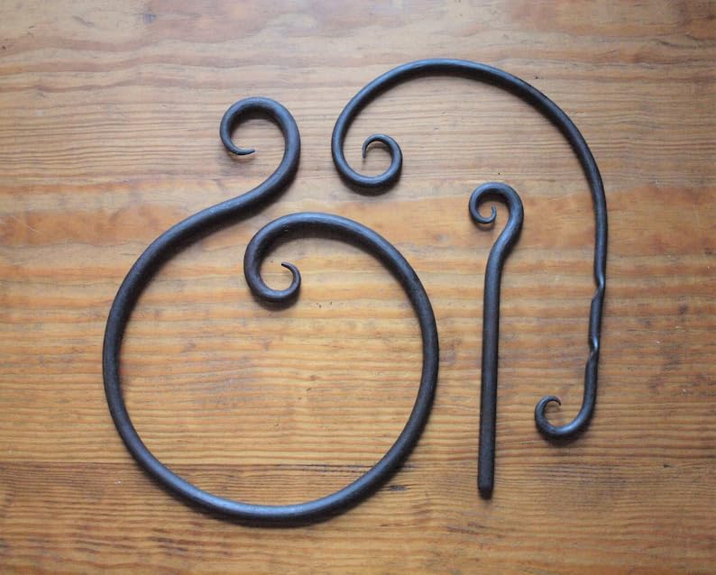 Hand Forged Iron Dinner Bell, Decorative Dinner Gong, Wall Mounted Dinner Chime Outdoor/Indoor Decorative Accent Hanging Bells (Circular Design) - Image 3