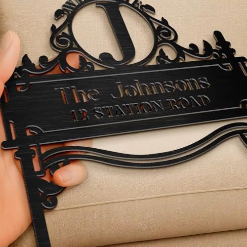 Welcome Family Monogram Personalized Metal Garden Stake - Image 3