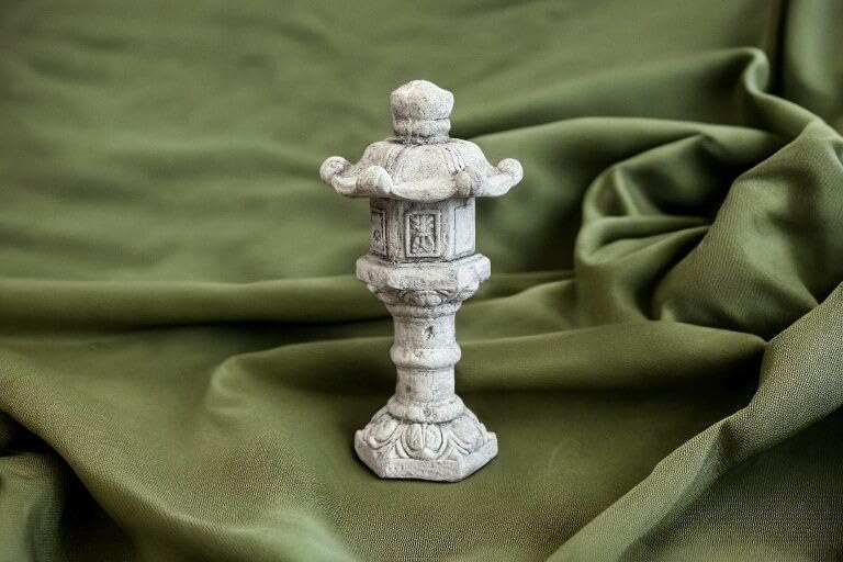 Oriental Handmade Lantern Figure Zen Garden Statue Outdoor Pagoda Sculpture - Image 7