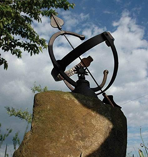 Esschert Design TH28 Cast Iron Sundial - Image 3
