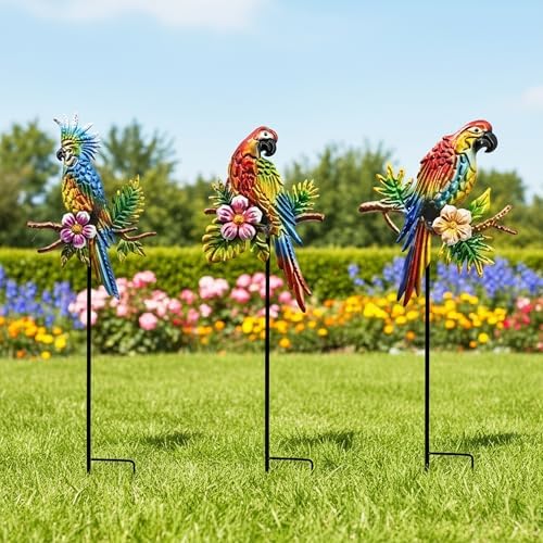 Tropical Parrot Garden Stakes, Metal Outdoor Decorative Lawn Ornaments by BVL-FOOKHOMEGARDEN