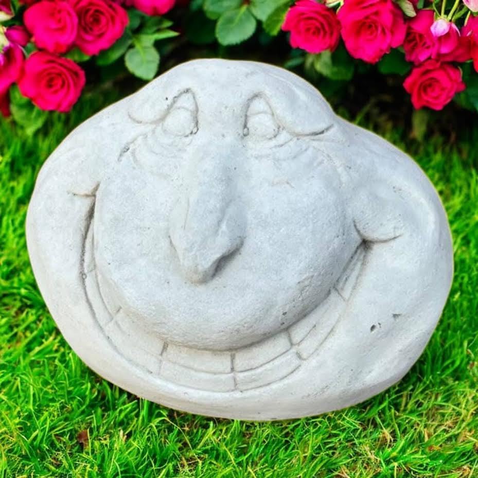 Stone Rock Sculpture Detailed Rock Face Garden Ornament Concrete Grinning Face Beton Rock Gift for Brother Lawn Decor - Image 6