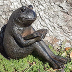 Bellaa Reading Frog Garden Statue - Whimsical Polystone Outdoor Figurine, 8" Decorative Frog Sculpture for Patio, Yard, Lawn & Home Decor - Image 4