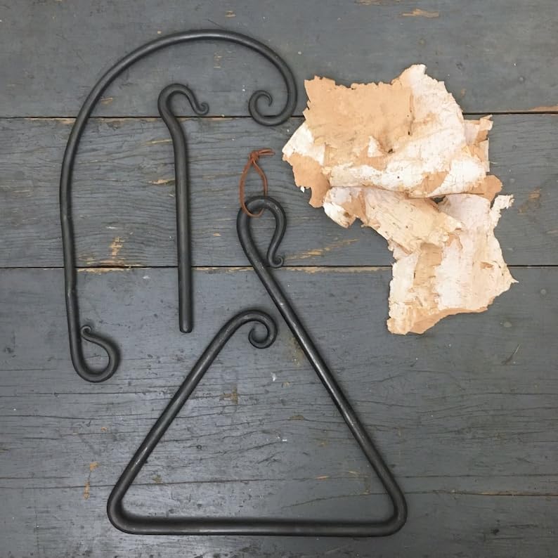Hand Forged Iron Dinner Bell, Decorative Dinner Gong, Wall Mounted Dinner Chime Outdoor/Indoor Decorative Accent Hanging Bells (Triangle Design) - Image 3