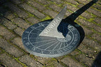 Esschert Design USA LS002 Round Slate Sundial - Image 2